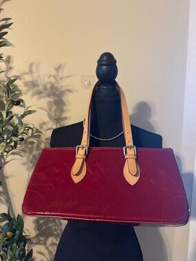 Louis Vuitton Patent Leather Shoulder Bag in Deep Wine